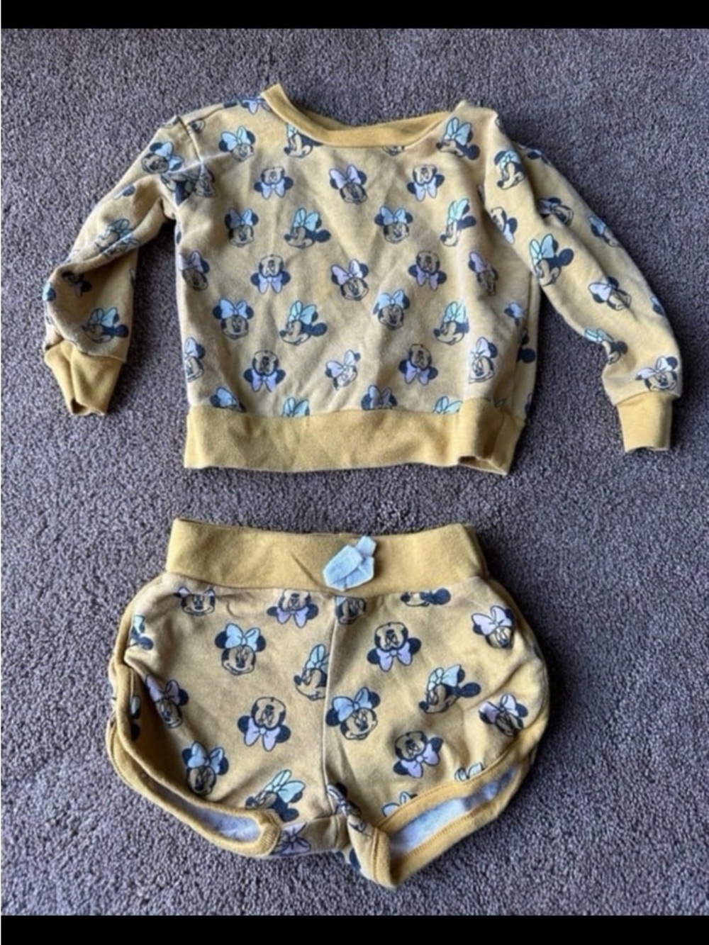 Disney Yellow Minnie Mouse Sweatshirt and Shorts Set